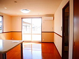 ブランシュール B 201 2階1LDKのリビング/ダイニング