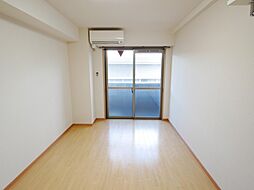 フラッティ今出川天神 608 6階1Kのリビング/ダイニング