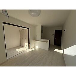 ヴィステリア子平町 202 2階1LDKのリビング/ダイニング