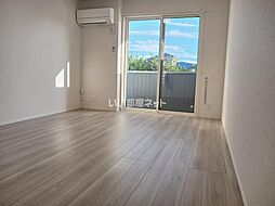 トリシア八幡 101 1階2LDKのリビング/ダイニング