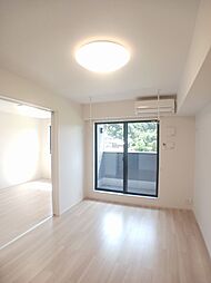 ウニコI 203 2階2LDKのリビング/ダイニング