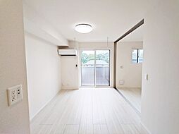 パーシモン グレイス 202 2階2LDKのリビング/ダイニング