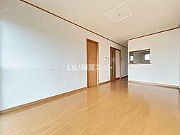 Garden Village A 103 1階2LDKのリビング/ダイニング