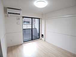 オフショアIV 102 1階2LDKのリビング/ダイニング