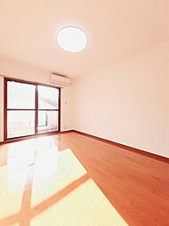 プルーリオンIII 305 3階1DKのリビング/ダイニング