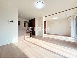 シャイングレイス 103 1階2LDKのリビング/ダイニング