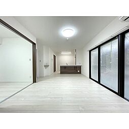 LIBTH菊陽 404 4階3LDKのリビング/ダイニング