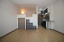 セブン・セブン都北 302 3階ワンルームのリビング/ダイニング