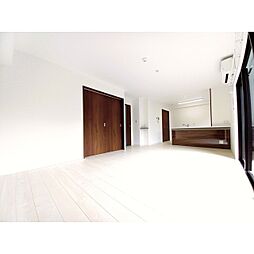 LIBTH菊陽 301 3階3LDKのリビング/ダイニング