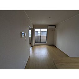 ハドルハシヌマ 210 2階1LDKのリビング/ダイニング