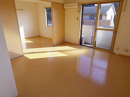 オーパス　I・II 2-202 2階1LDKのリビング/ダイニング