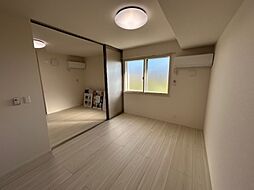 ライク・ア・パラソル 101 1階2LDKのリビング/ダイニング