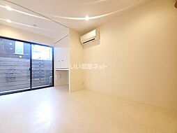 スヴァートブルン 2階1Kのリビング/ダイニング