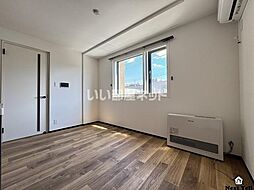 eie月寒西 301 3階2LDKのリビング/ダイニング