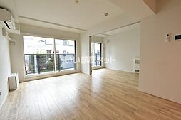 Alivis美園 417 4階3LDKのリビング/ダイニング