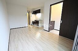 a.Tarpo 106 1階2DKのリビング/ダイニング