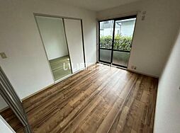 パーシモンＵ 101 1階2DKのリビング/ダイニング