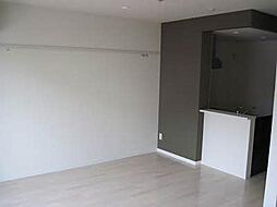 サーフストン 105 1階1LDKのリビング/ダイニング