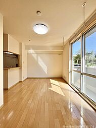 ラフィネ西脇 N 102 1階ワンルームのリビング/ダイニング