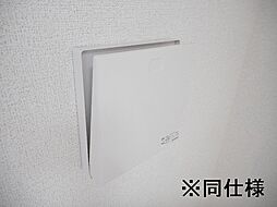 スカイ 101 1階2LDKのリビング/ダイニング