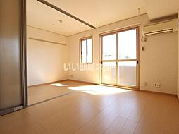 アークトゥルス 107 1階1LDKのリビング/ダイニング