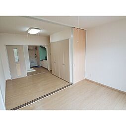 イーグルハイツ宮千代 205 2階2Kのリビング/ダイニング