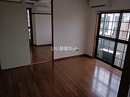 b’CASA行田IIre-born 203 2階1LDKのリビング/ダイニング