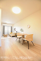 ブローテ 202 2階2LDKのリビング/ダイニング