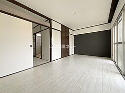 ラ・トゥール屋島百石 207 2階2DKのリビング/ダイニング