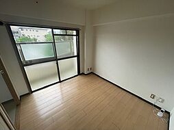 近鉄奈良線 菖蒲池駅 徒歩3分の賃貸マンション 1階2DKのリビング/ダイニング