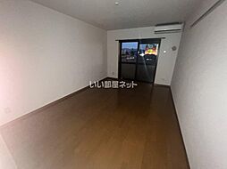 サニーヴィラ 403 4階ワンルームのリビング/ダイニング