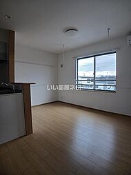 TエステートIII 205 2階1LDKのリビング/ダイニング