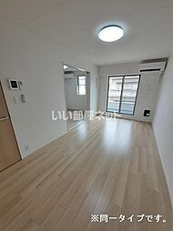 パーシモンII 202 2階1LDKのリビング/ダイニング