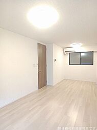 ルナリアI 102 1階1LDKのリビング/ダイニング