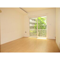 メイプルアベニュー吉祥寺 109 1階2LDKのリビング/ダイニング