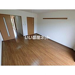 シャンベール・u 208 2階1Kのリビング/ダイニング