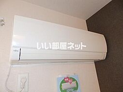 サニーフラット 203 2階1Kのリビング/ダイニング