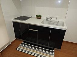 Ｉｒａｖａｔｉ 106 1階ワンルームのリビング/ダイニング