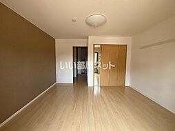 ラディッシュフィールド 101 1階1Kのリビング/ダイニング