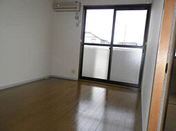 ヴィラ　フルール 102 1階2DKのリビング/ダイニング