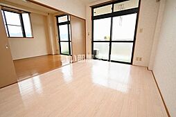 ベルメゾン　タムラ 301 3階2DKのリビング/ダイニング