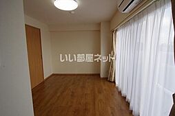 フィオーレ北山 401 4階1LDKのリビング/ダイニング