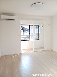 ラ・ルーナ 203 2階1LDKのリビング/ダイニング