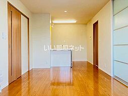 シャーメゾン白樺 201 2階3LDKのリビング/ダイニング