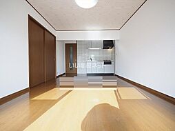 アーバンコーポマリ 205 2階2LDKのリビング/ダイニング