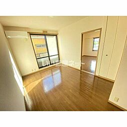 アーバンライフＢ 101 1階1LDKのリビング/ダイニング