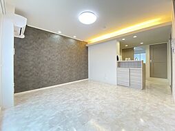 プレミア西条中央B棟 201 2階2LDKのリビング/ダイニング