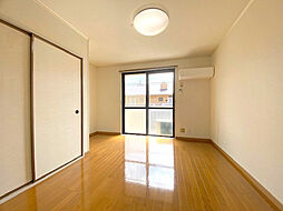 シャルマンハゴロモA棟 205 2階1Kのリビング/ダイニング