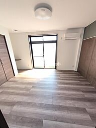 ユービル2 202 2階1DKのリビング/ダイニング