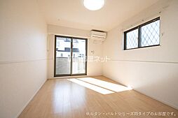 サンロイヤルII 303 3階2LDKのリビング/ダイニング